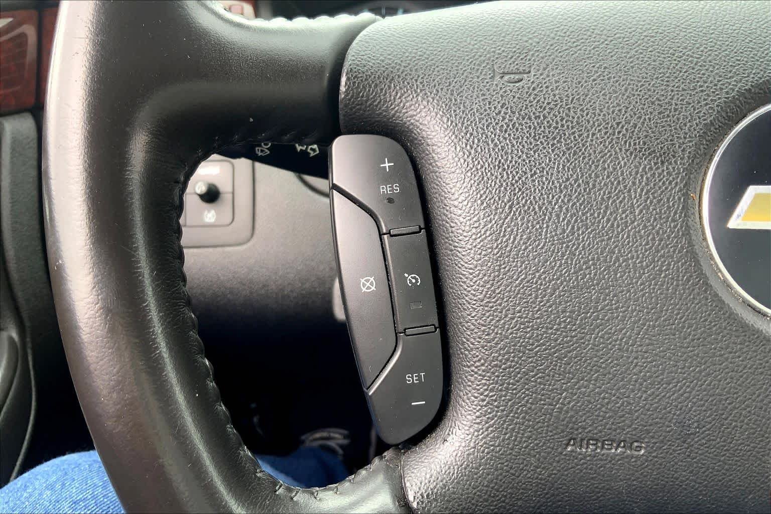 Used 2010 Silver Ice Metallic Chevrolet LT image 23