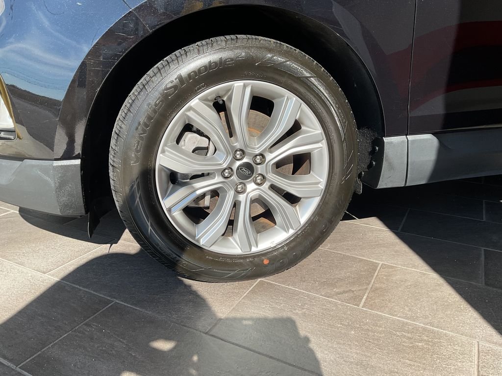 Used 2024 Black Ford Titanium image 4