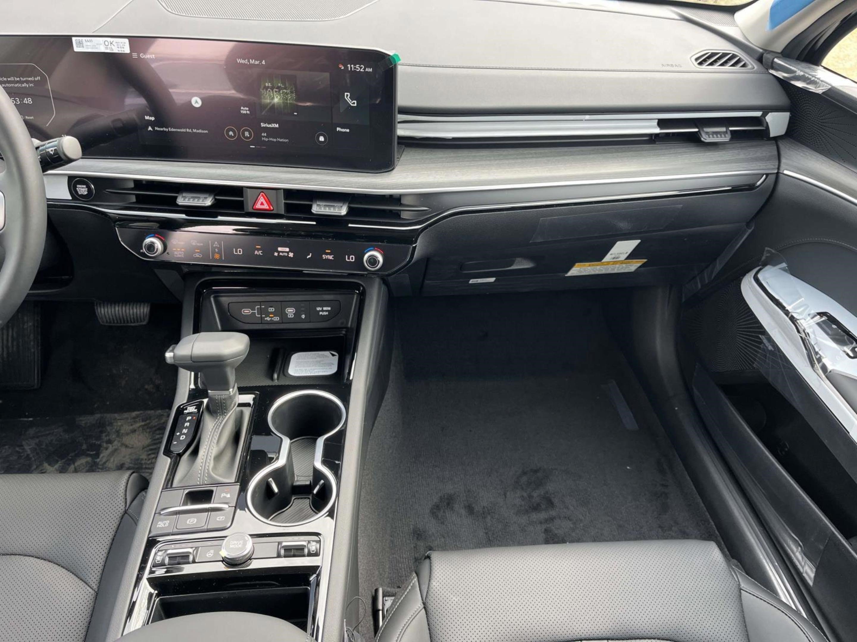 New 2026 Aurora Black Pearl Kia EX image 13