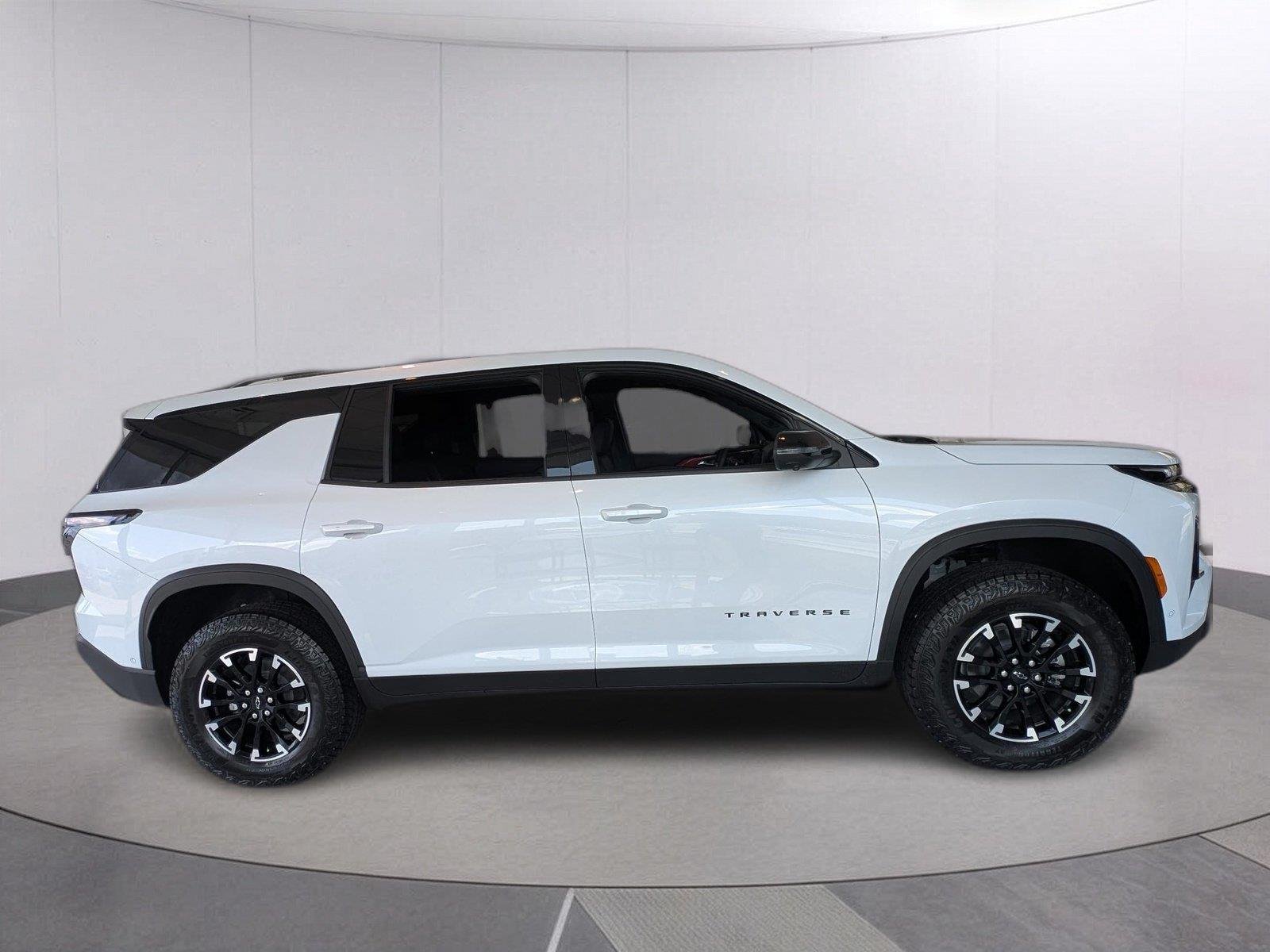 2026 Chevrolet Traverse Z71 - Photo 6