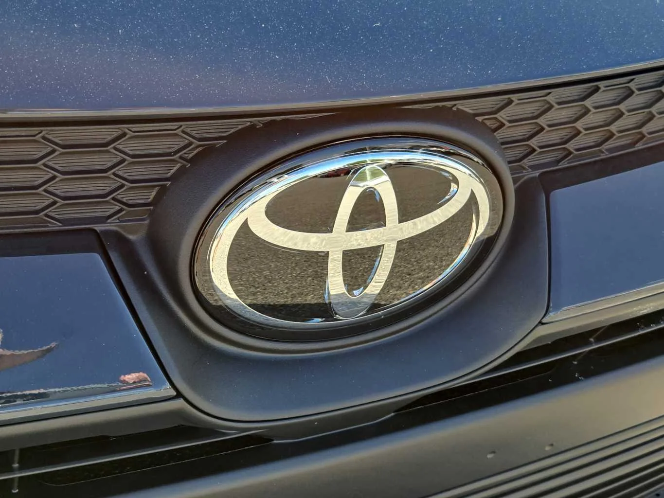 New 2026 Underground Toyota LE image 16
