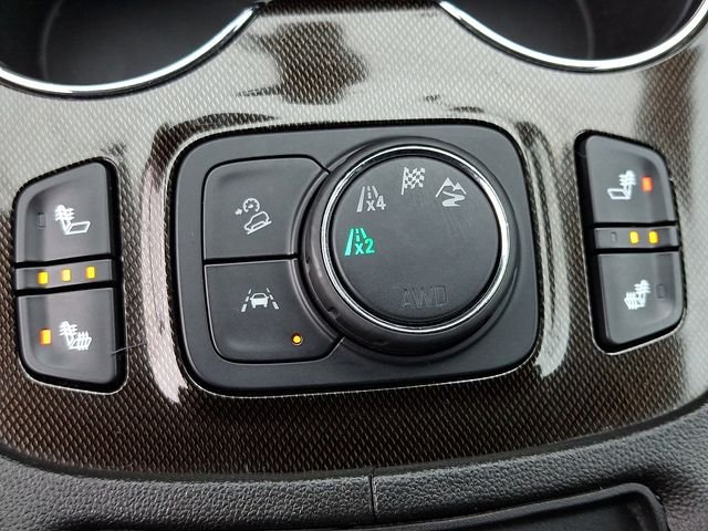 Used 2023 Blue GMC AT4 image 20