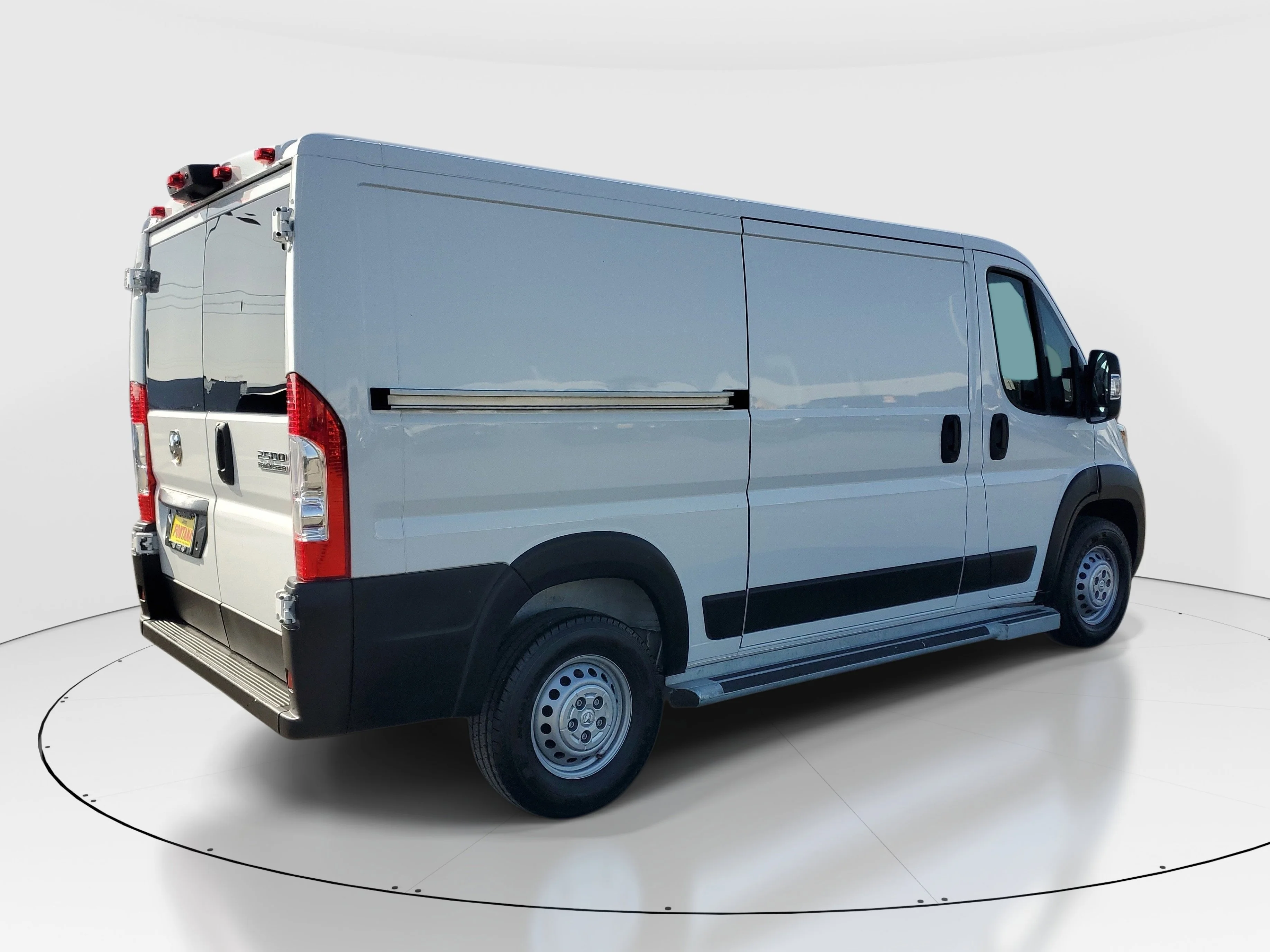 Used 2025 White Ram Base image 6