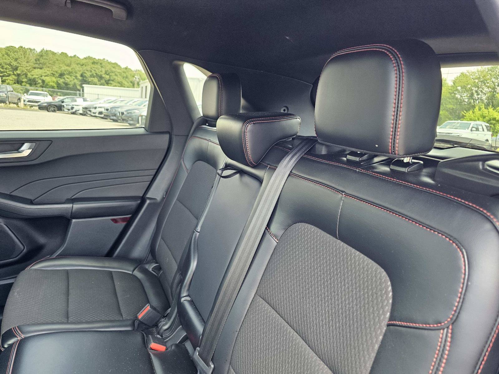 2024 Ford Escape ST-Line - Photo 33
