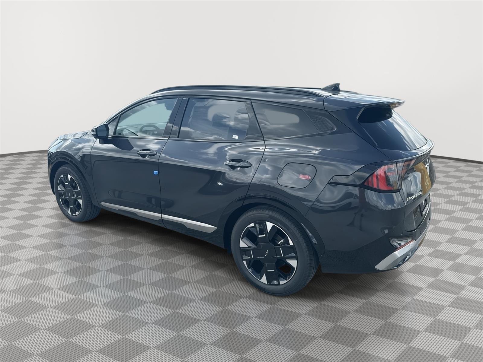 New 2026 Panthera Metal Gray Kia SX-Prestige image 6