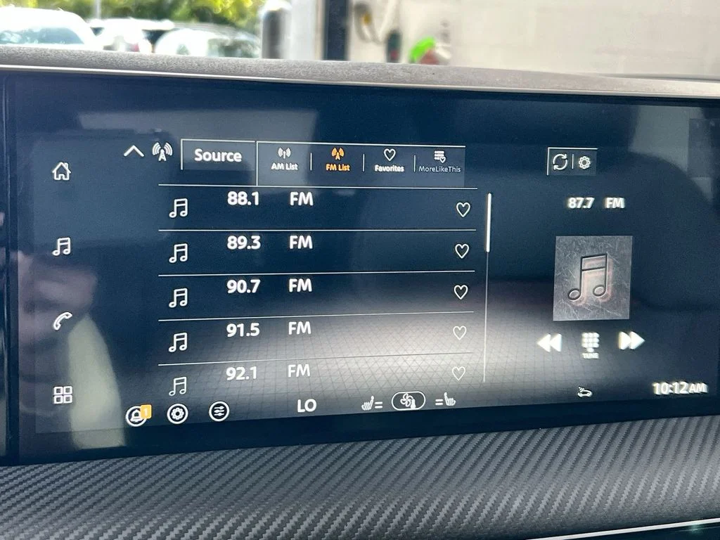 New 2026 Canyon Bronze Metallic Nissan SR image 12