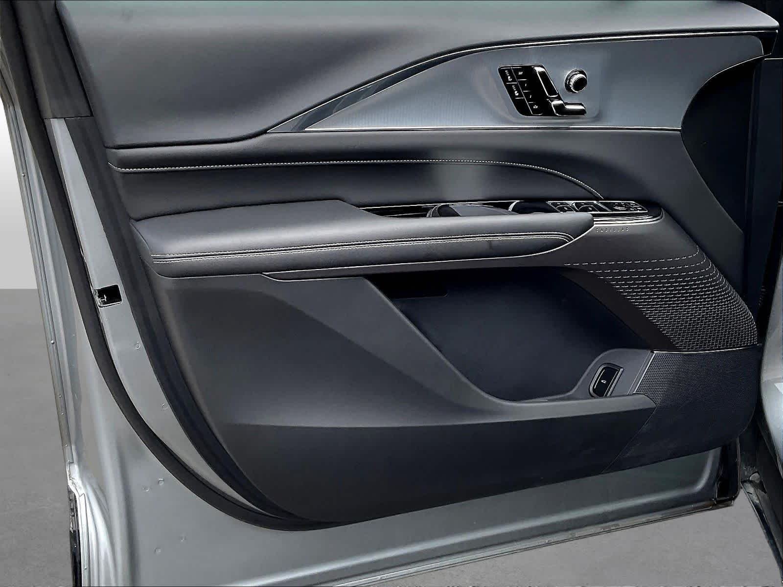 2024 Cadillac LYRIQ Tech - Photo 22