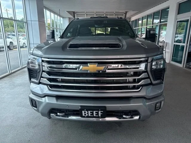 Used 2025 Sterling Gray Metallic Chevrolet High Country DRW image 2