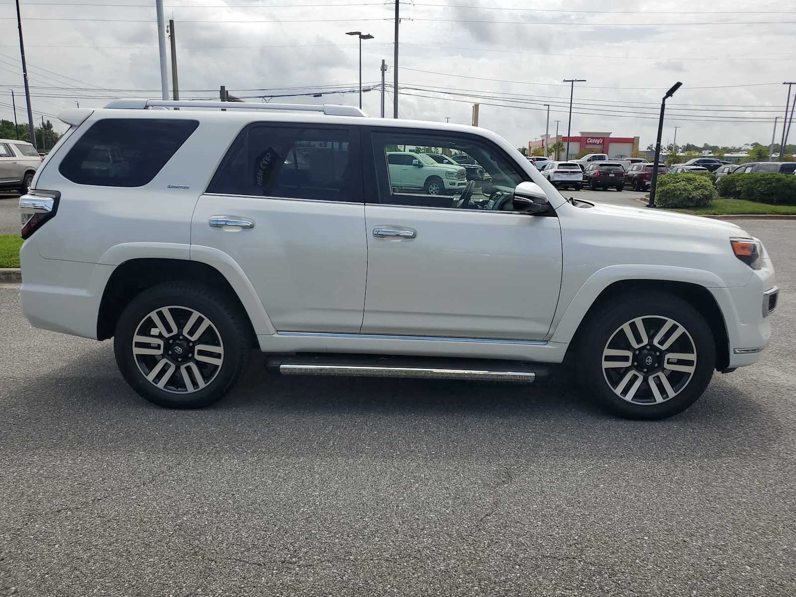 Used 2022 Blizzard Pearl White Toyota Limited image 10