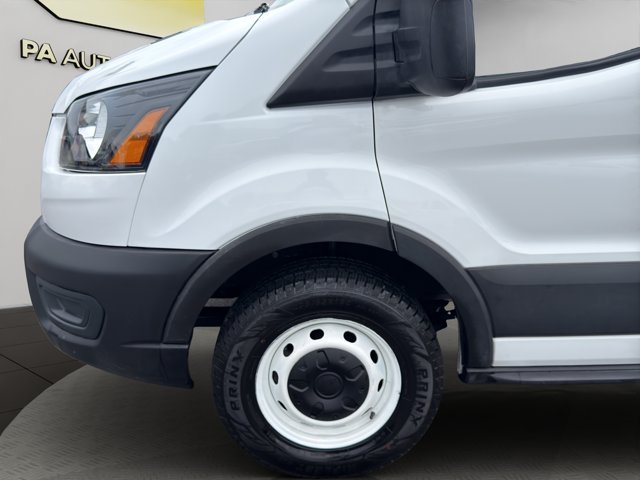 Used 2024 White Ford  image 21