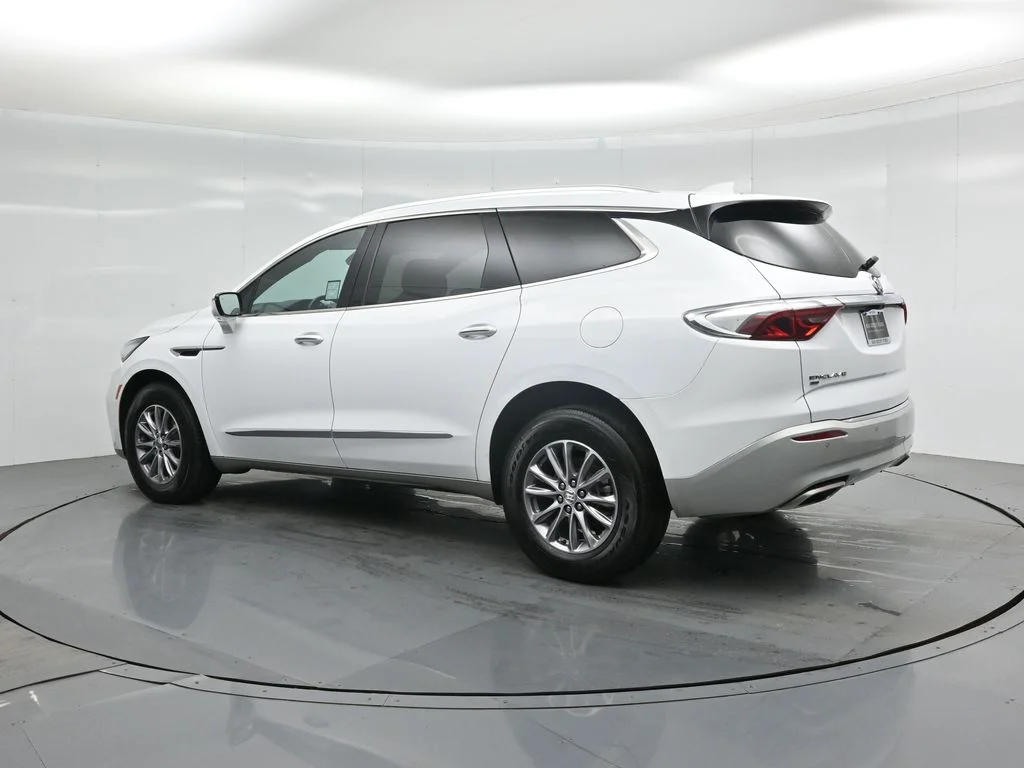 Used 2024 White Buick Premium Group image 7