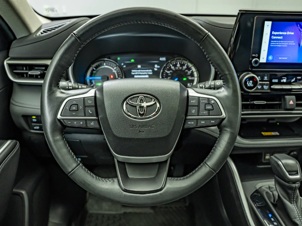 Used 2024 Black Toyota XLE image 40