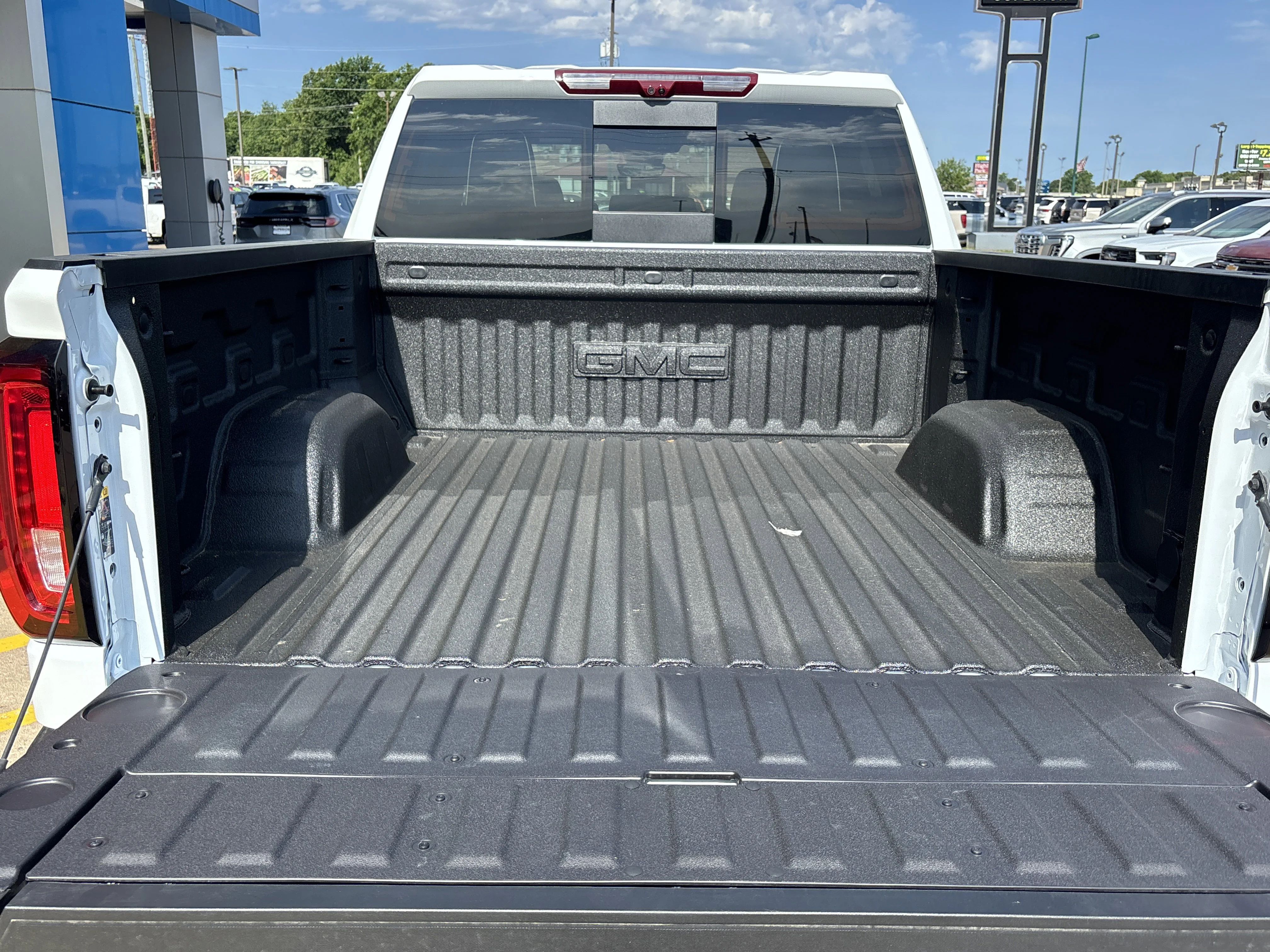 New 2026 Summit White GMC AT4X image 6