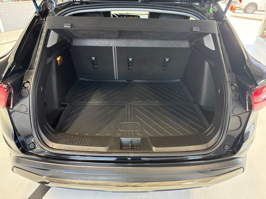 Used 2025 Black Chevrolet ACTIV image 10