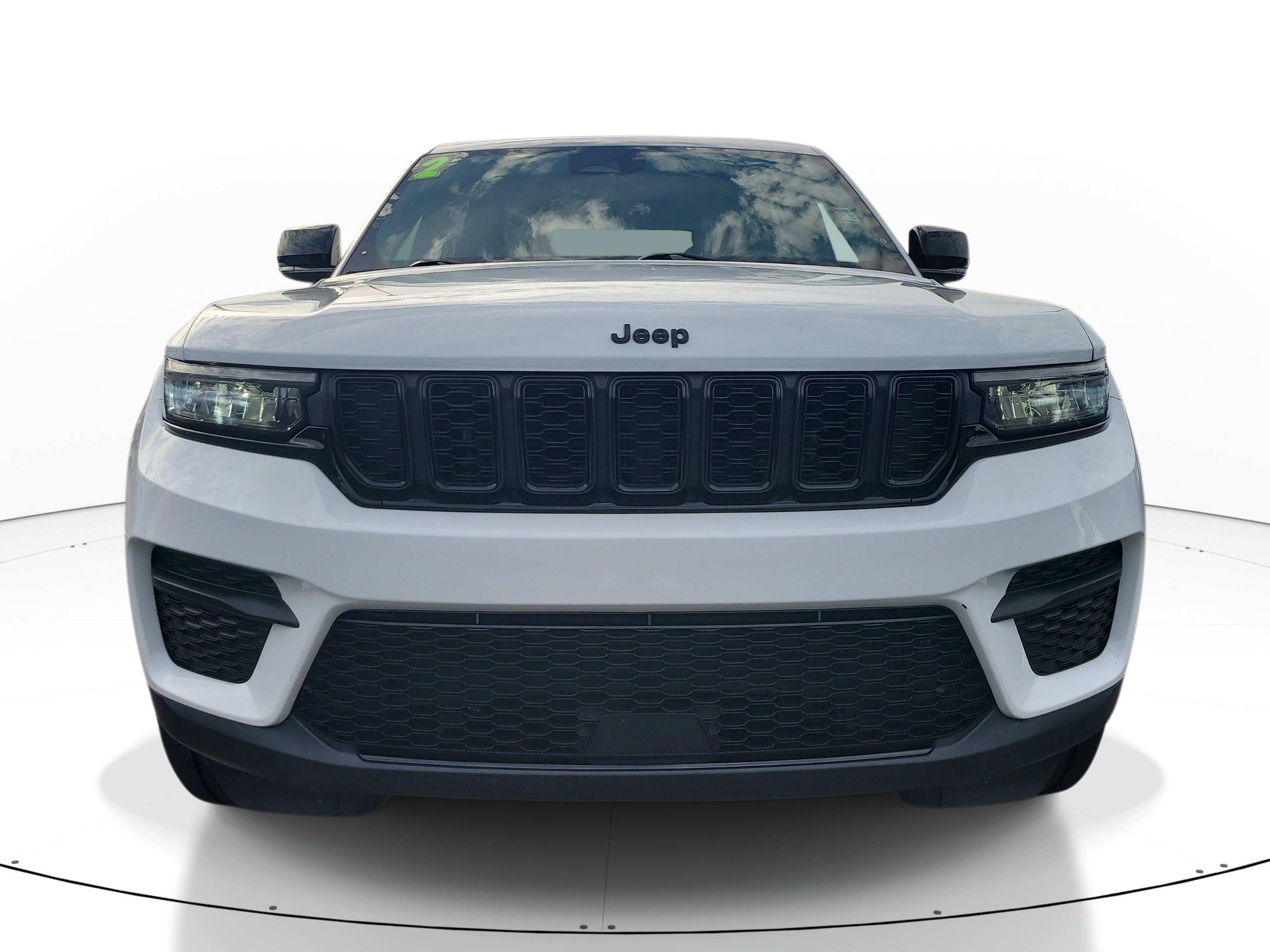 Used 2022 Bright White Clearcoat Jeep Altitude image 2
