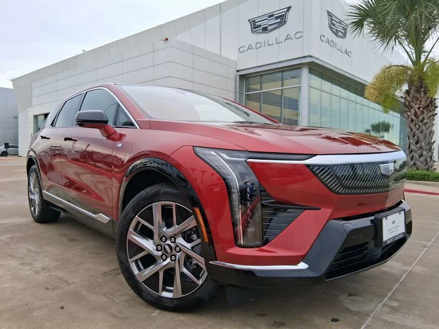 New 2026 Cadillac OPTIQ Luxury