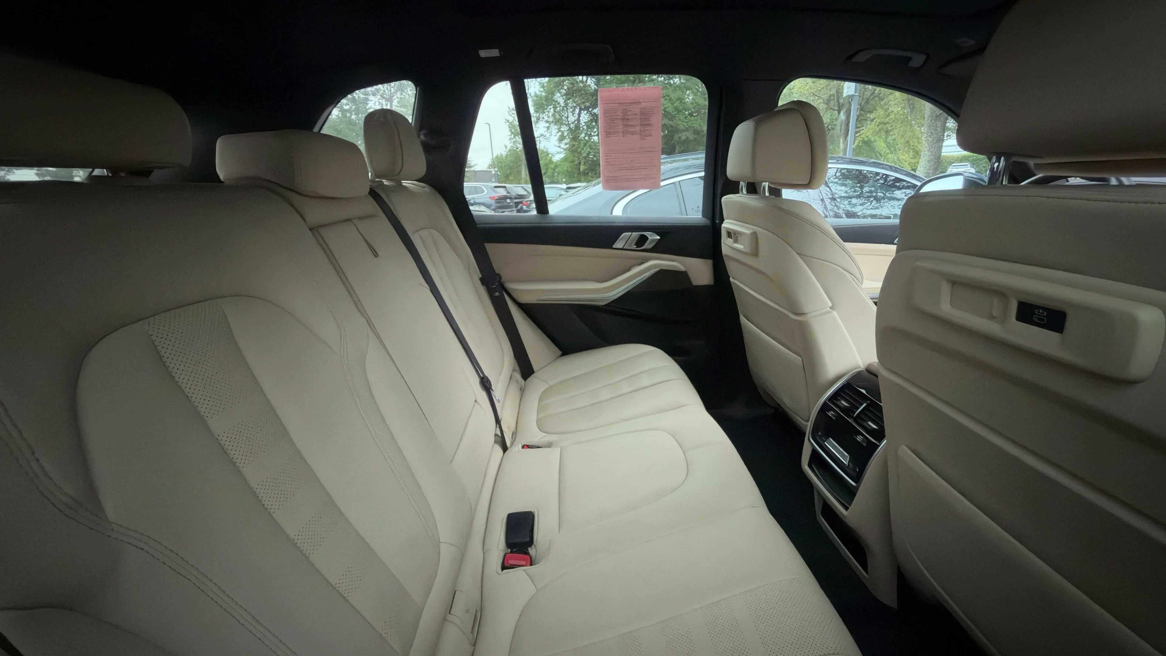 Used 2022 Phytonic Blue Metallic BMW xDrive40i image 7