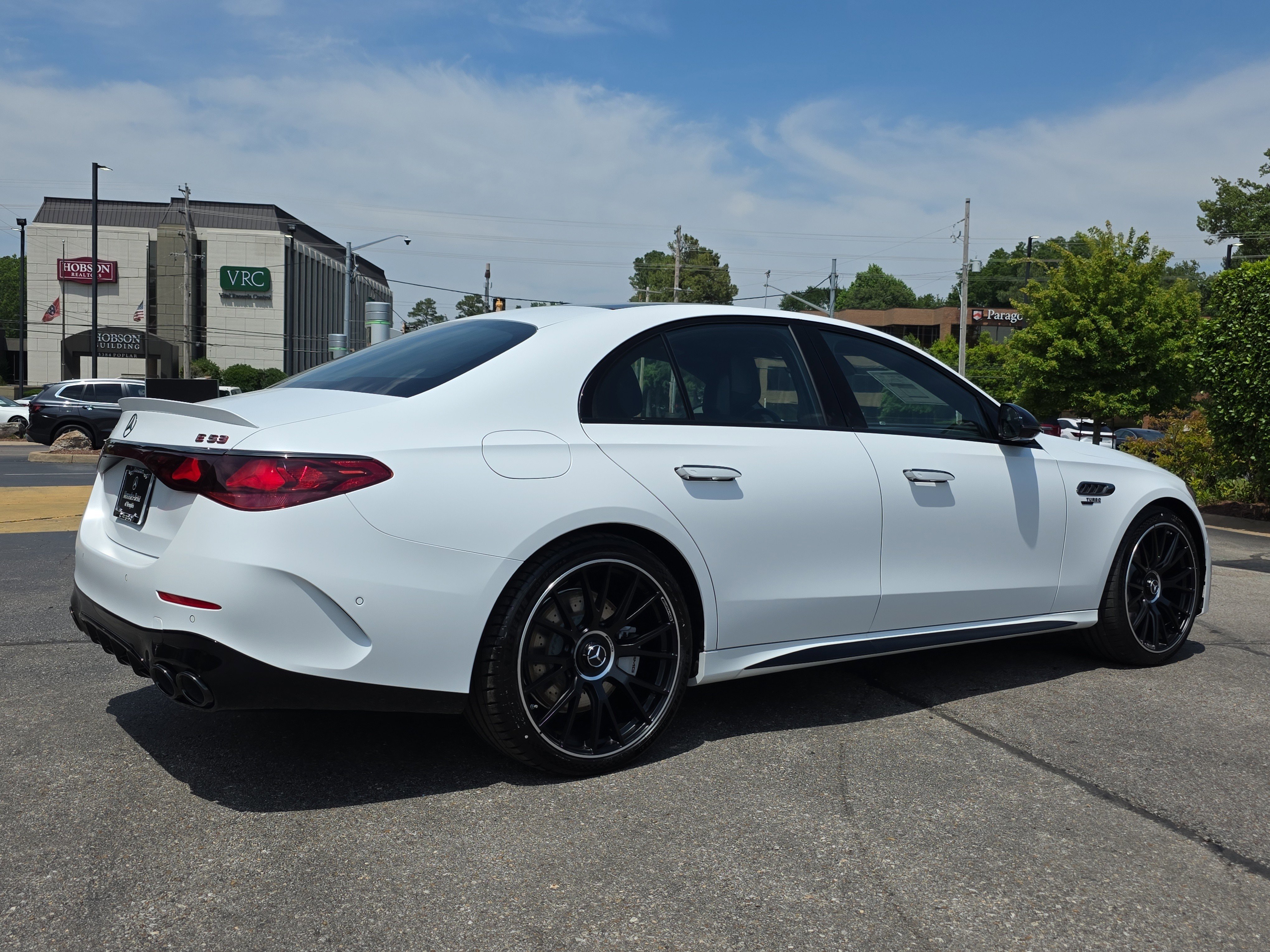 New 2026 MANUFAKTUR Moonlight White Magno Mercedes-Benz E 53 AMG® image 33