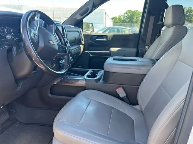 Used 2022 White Chevrolet LTZ image 10