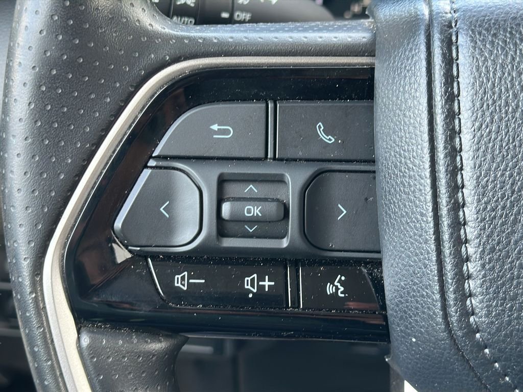 Used 2024 White Toyota SR5 image 21