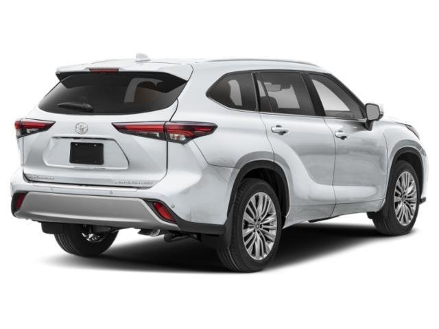 New 2026 Wind Chill Pearl <sup>1</sup> Toyota  Platinum image 12