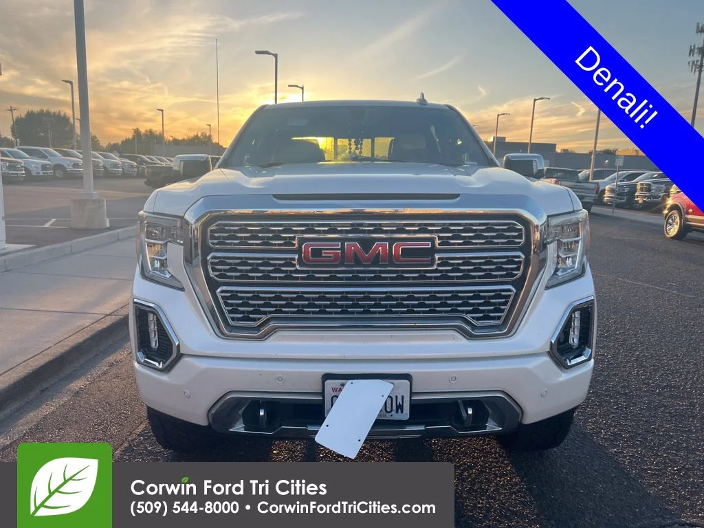Used 2020  GMC Denali image 5