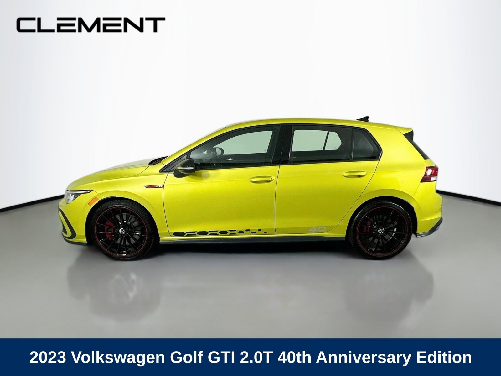 2023 Volkswagen Golf GTI 40TH Anniversary Edition - Photo 4