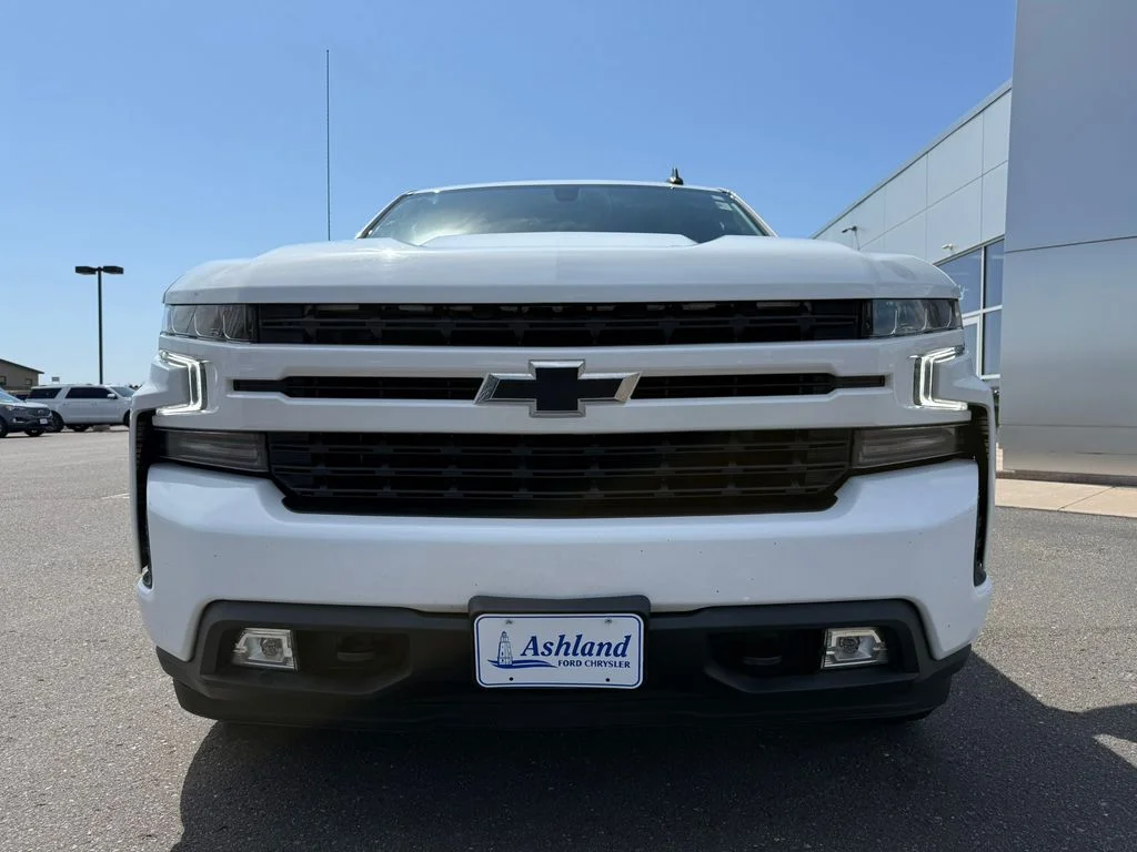 Used 2021 White Chevrolet RST image 11