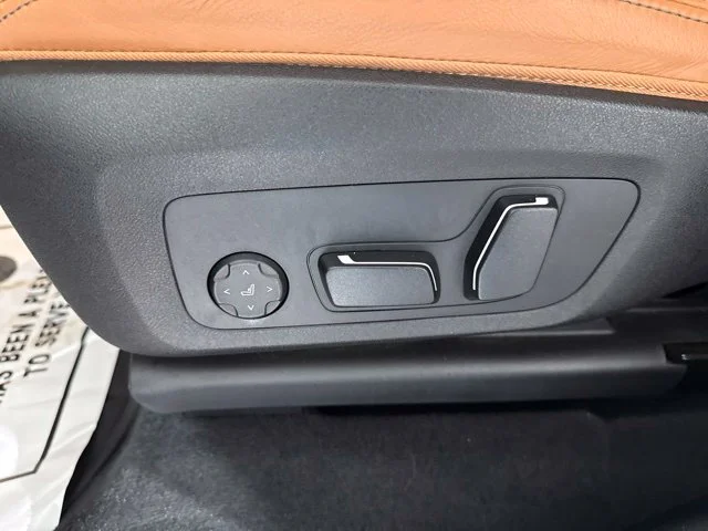 Used 2024 Gray BMW M40i image 22