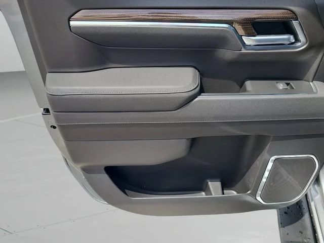 New 2026 Sterling Gray Metallic Chevrolet RST image 20