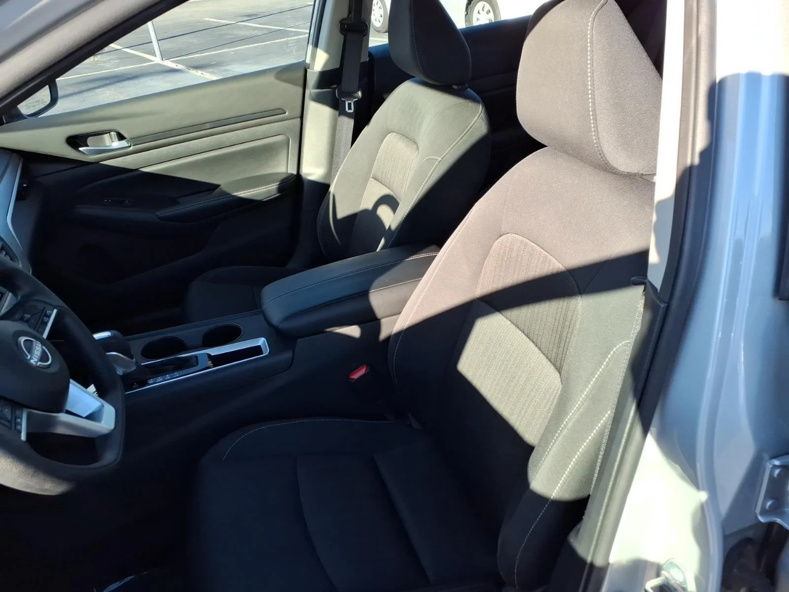 Used 2025 Brilliant Silver Metallic Nissan SV image 19