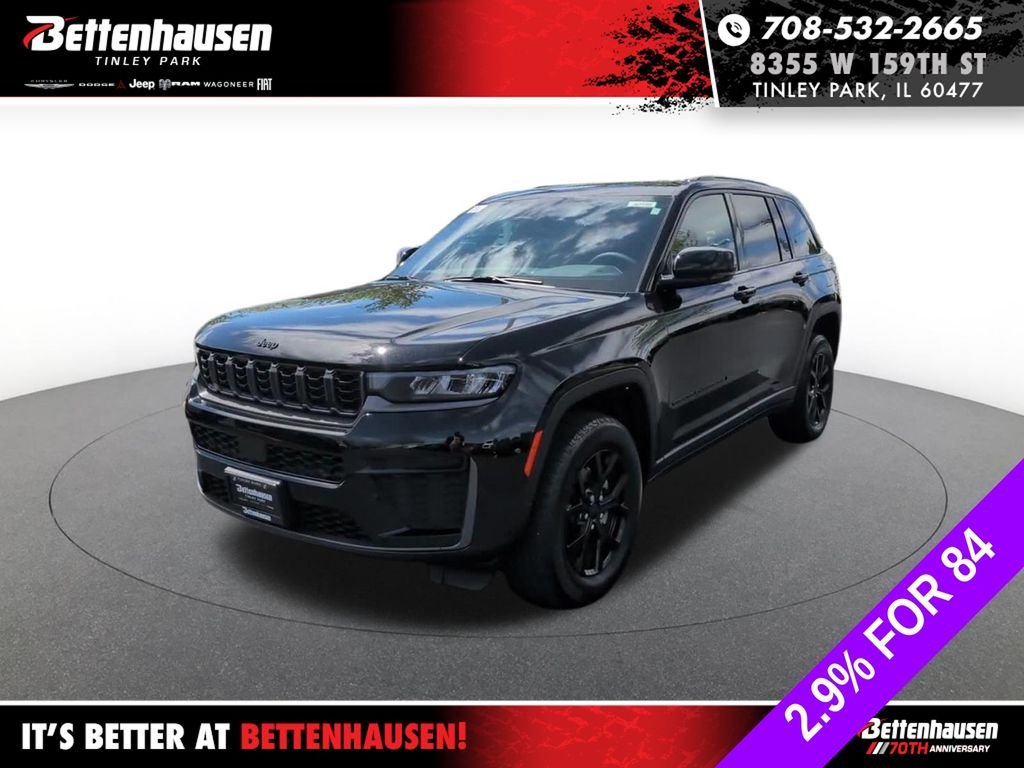 New 2026 Diamond Black Crystal Pearlcoat Jeep Altitude image 1