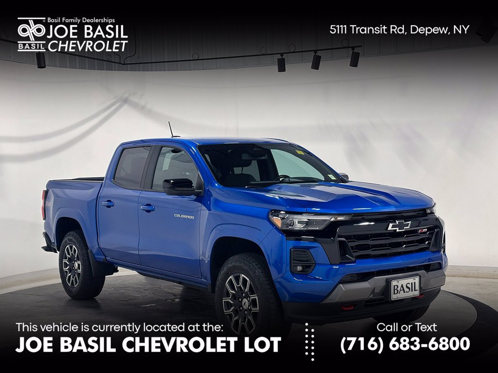 Used 2024 Blue Chevrolet Z71 image 1