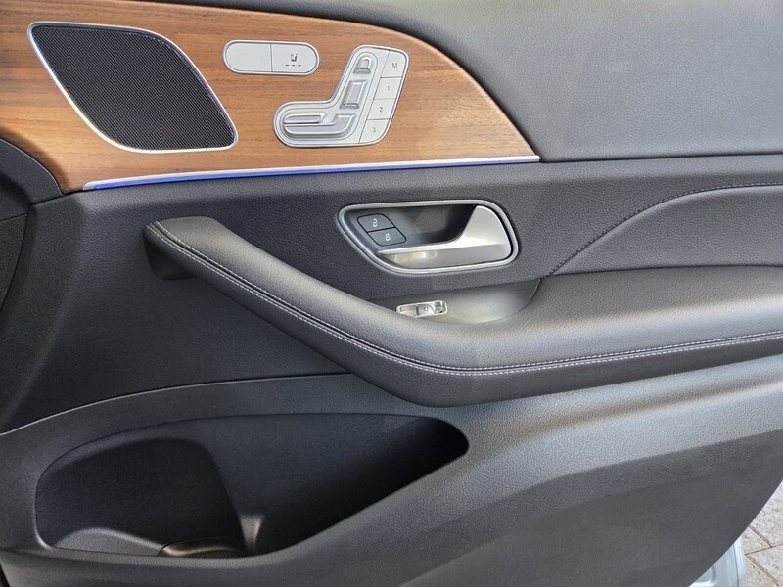 Certified Used 2025 Cirrus Silver Metallic Mercedes-Benz GLE 350 image 22