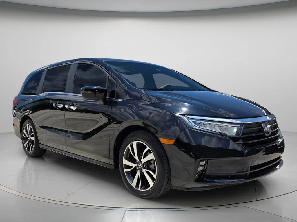 Used 2023 Black Honda Touring image 4