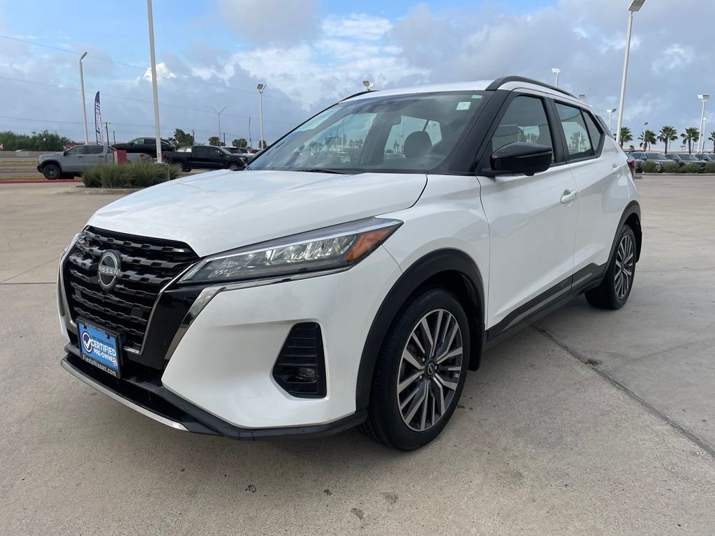 Used 2024 White Nissan SR image 3