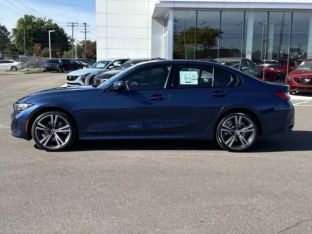 Used 2023 Blue BMW 330i xDrive image 41