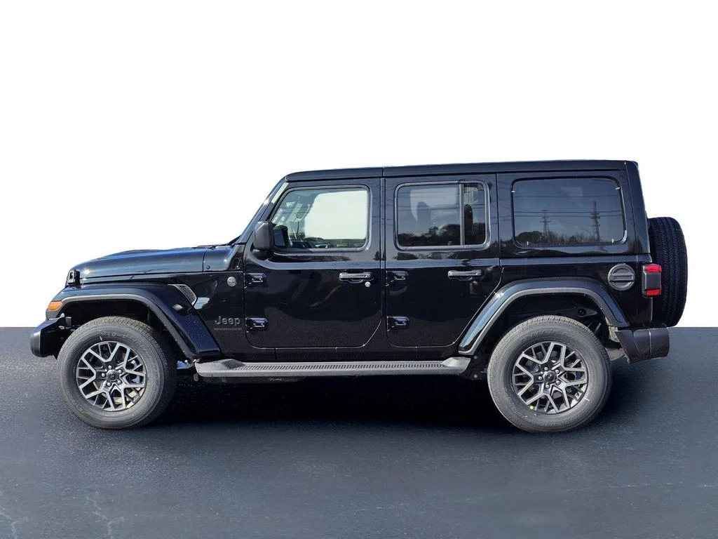 New 2026 Black Clear-Coat Exterior Paint Jeep Sahara image 14