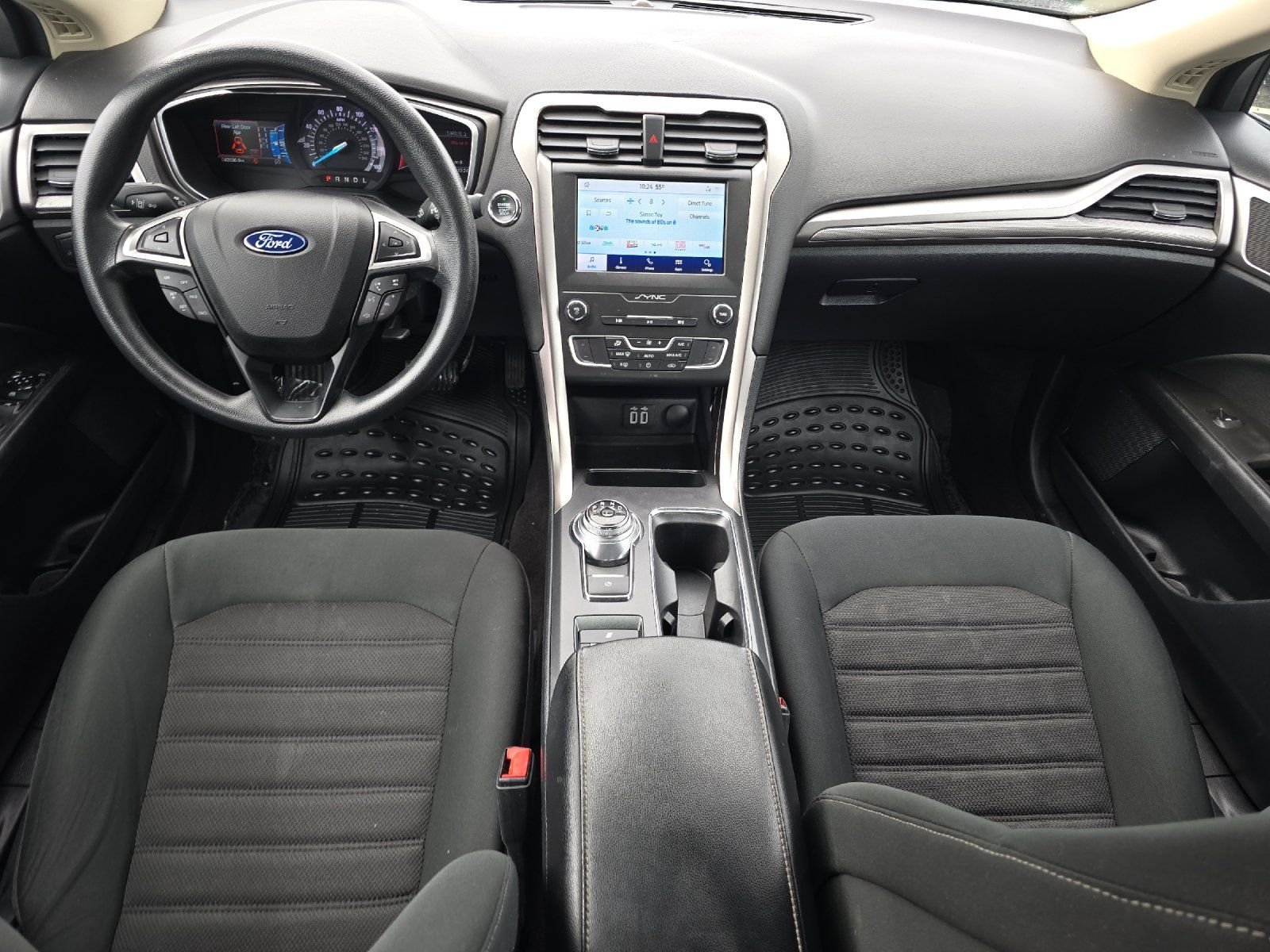 Used 2020 Black Ford SE image 15