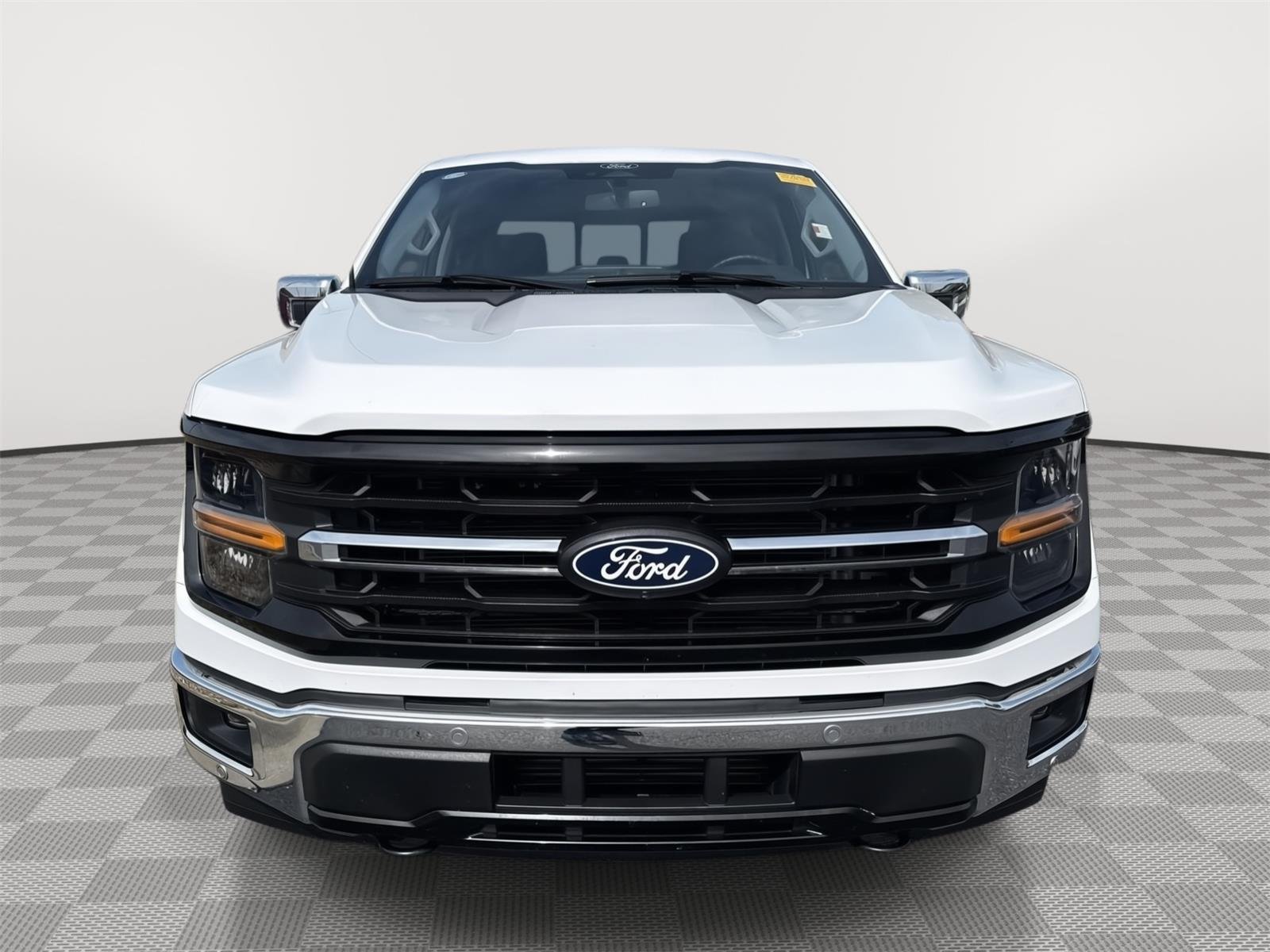 Used 2024 Oxford White Ford XLT image 9
