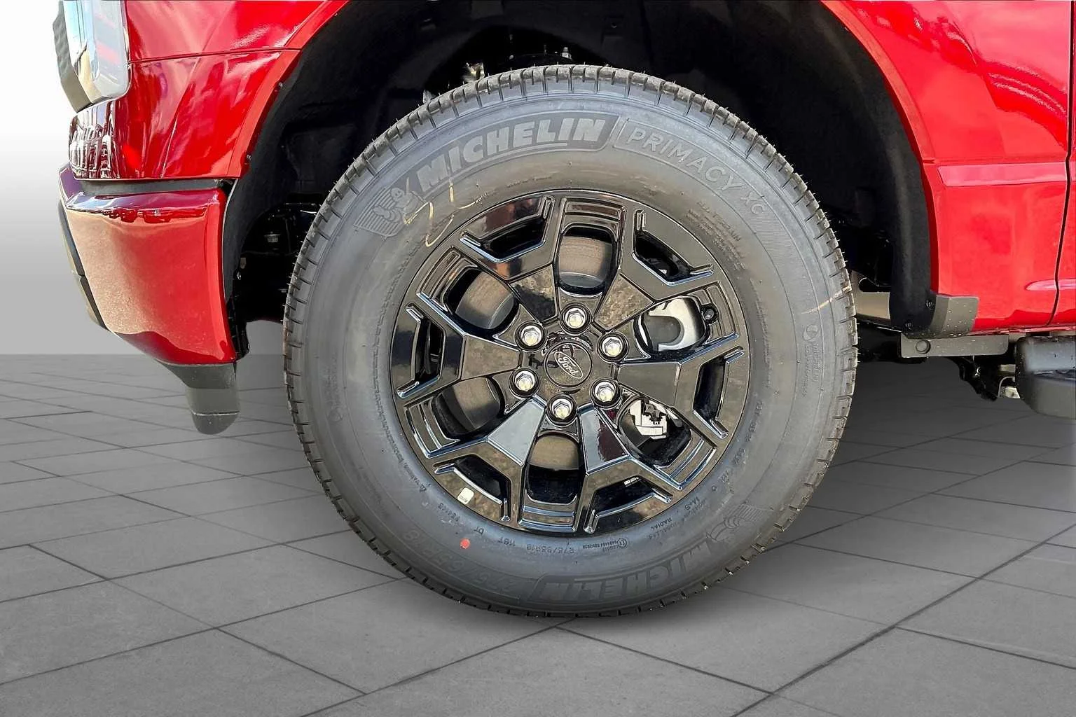 2025 Ford F-150 Lightning XLT - Photo 11