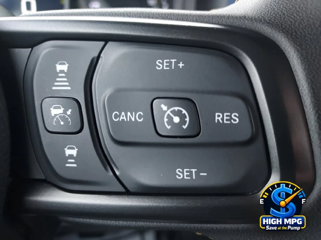 Used 2024 Silver Jeep Sport S 4xe image 22