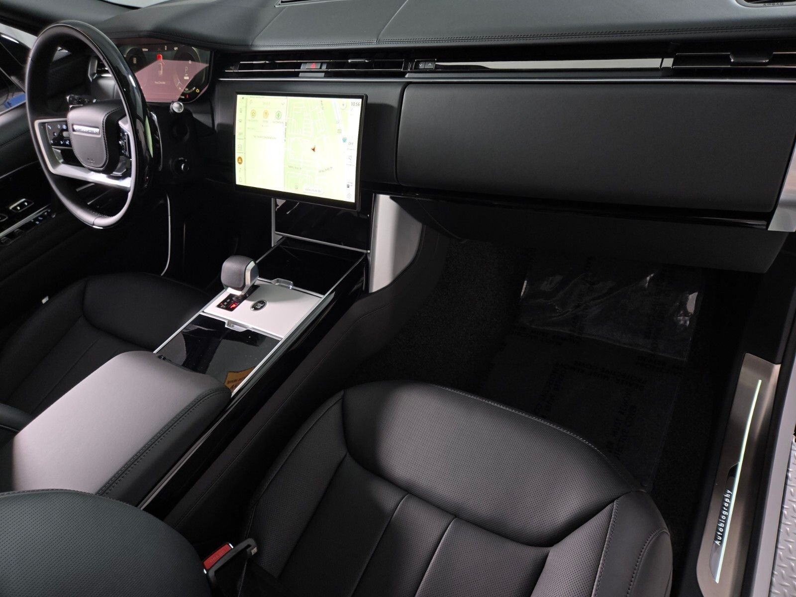 New 2026 Ostuni Pearl White Land Rover Autobiography image 19