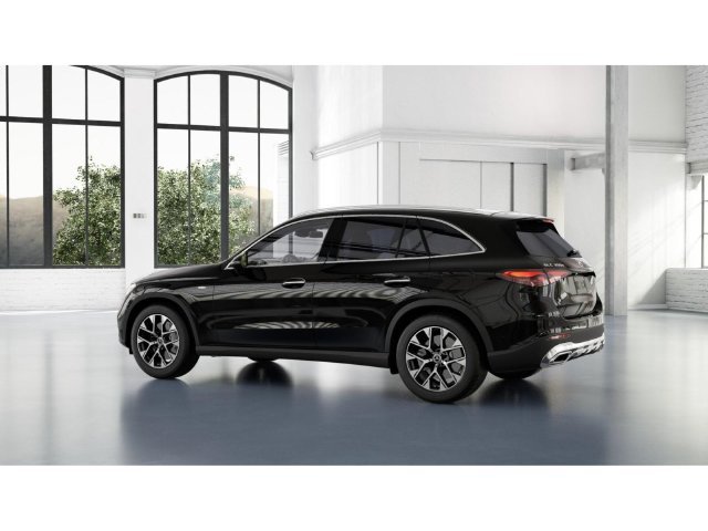 Certified Used 2025 Black Mercedes-Benz GLC 350e image 32