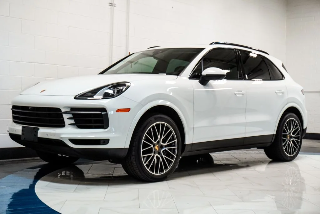 Used 2023 White Porsche Base image 4