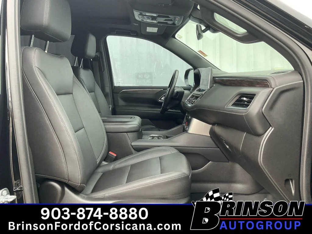Used 2022 Black Chevrolet Z71 image 21