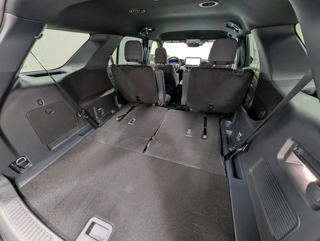 New 2027 Avalanche Gray Ford Active image 50