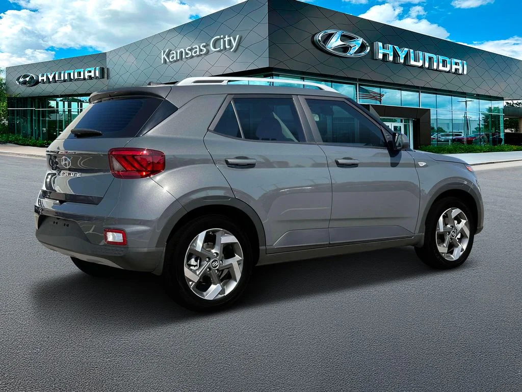 Used 2025 Ecotronic Gray Hyundai SEL image 8