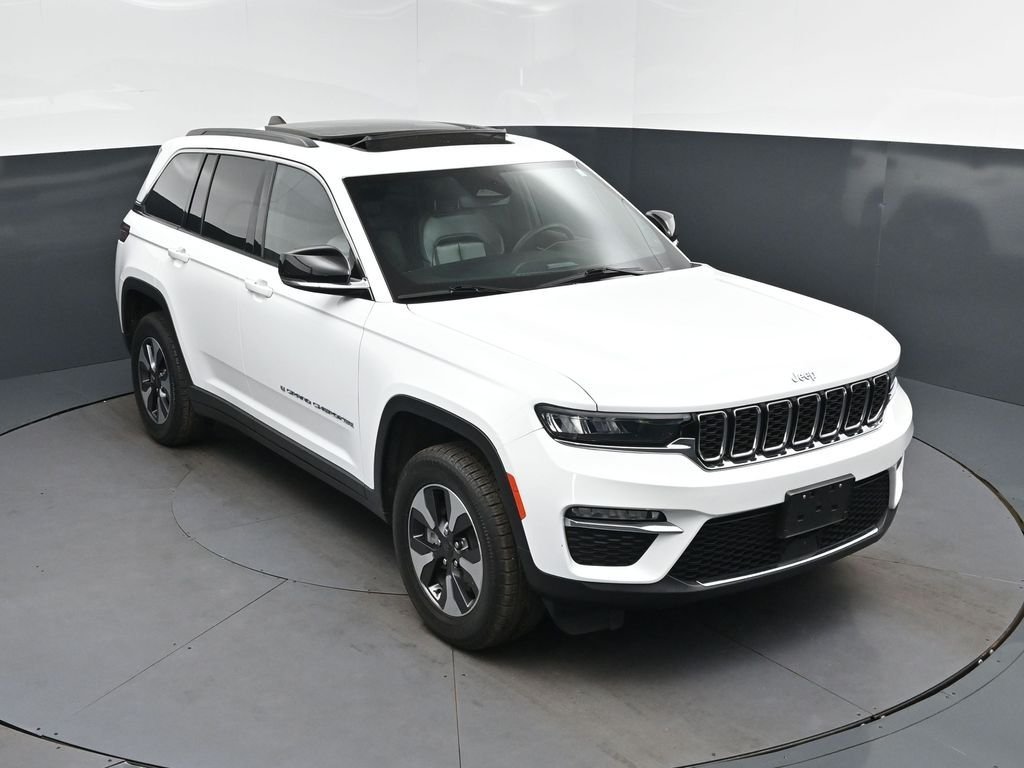 Used 2024 White Jeep 4xe image 1
