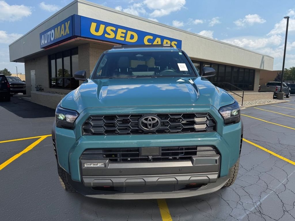 Used 2025 Everest Toyota TRD Off Road Premium image 3